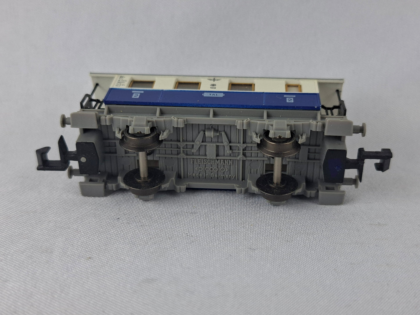 Fleischmann 8053 PZB Personenwagen mit Br.Bü. OVP (JEW12)