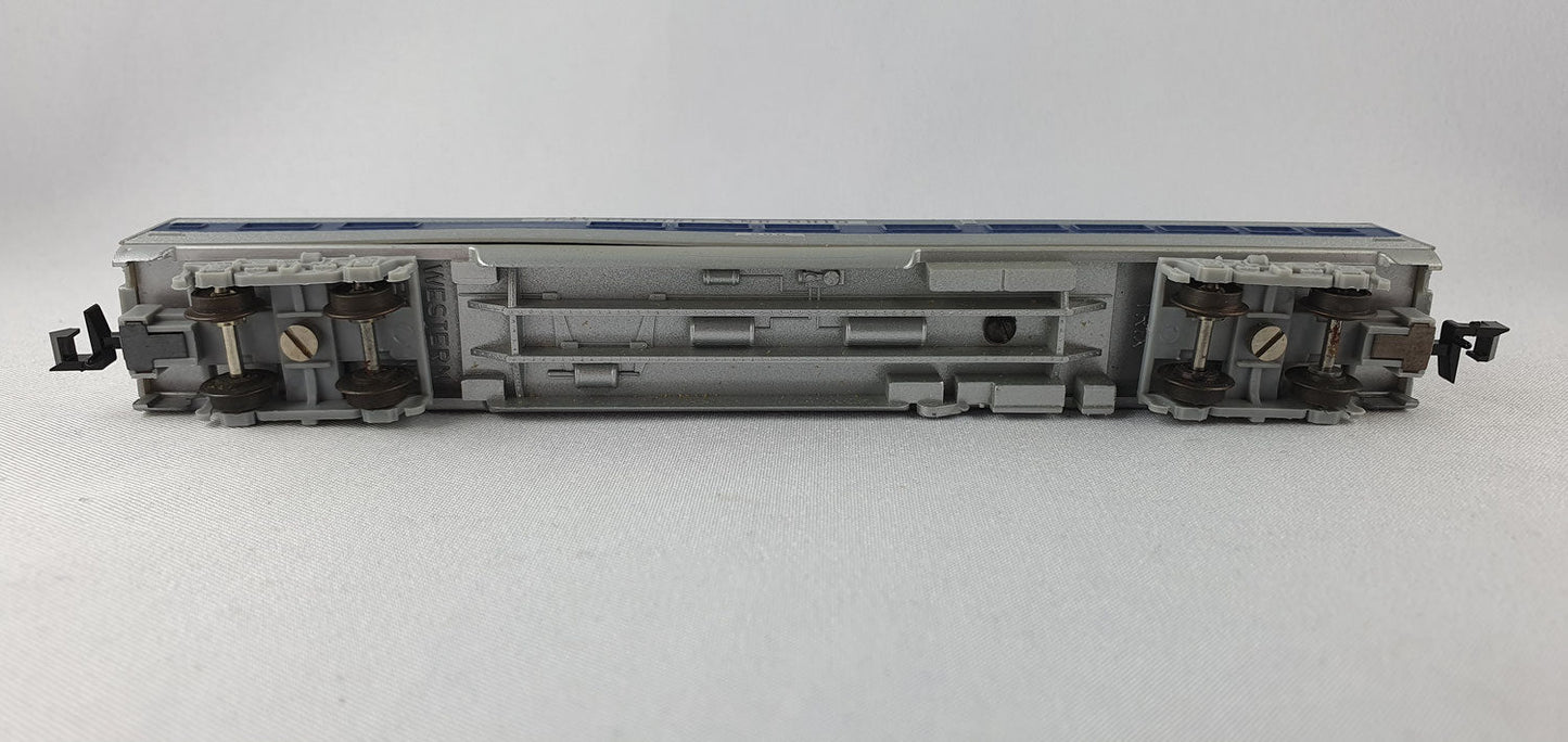 Minitrix 51 3054 00 B&O Pullman Dome (DP472)