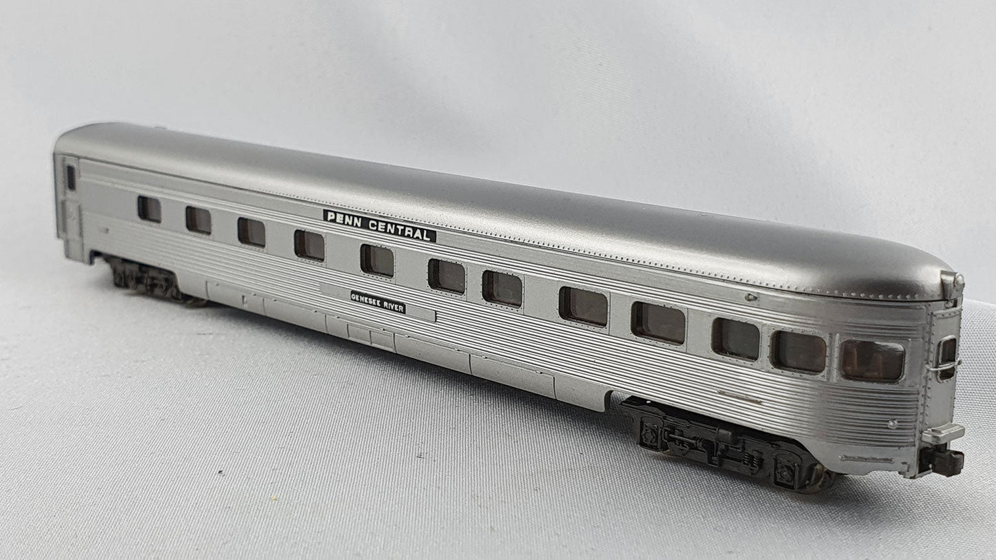 Rivarossi 9516 PC Observation Car (DP20)