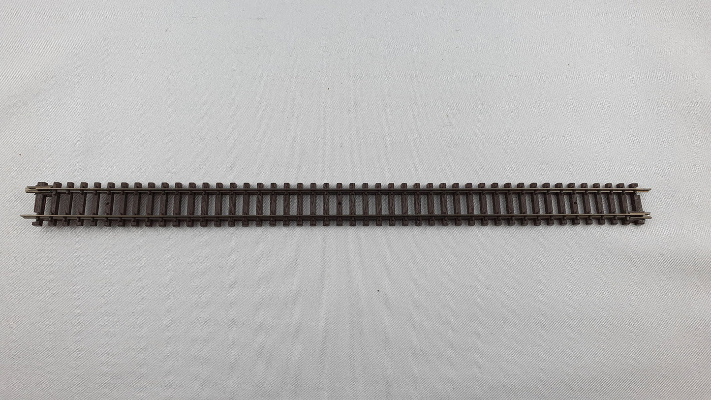 Arnold 101 gerades Gleis 222m schwarz (DS)