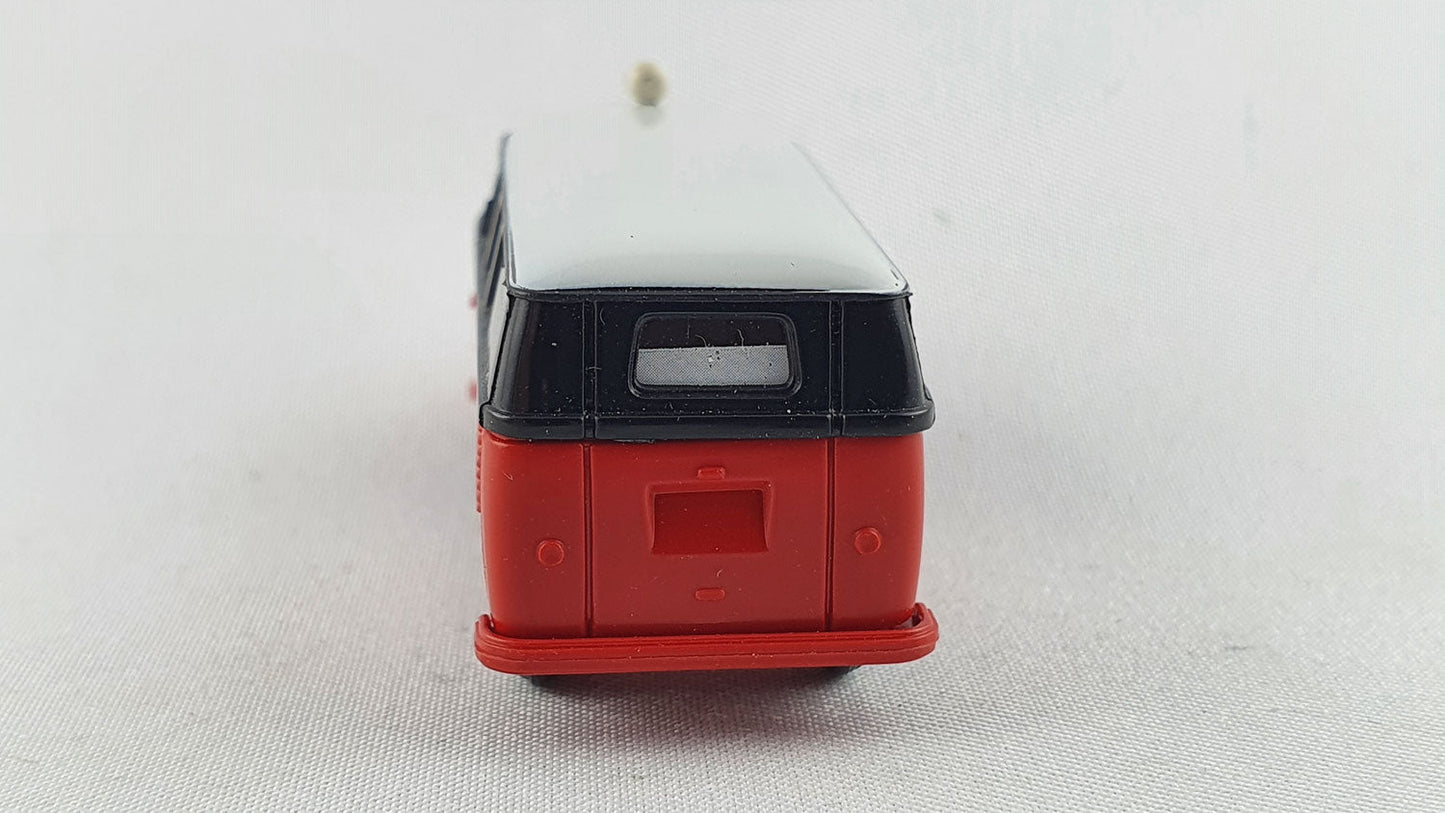 Brekina 172 VW T1 "Krankenwagen Berufsfeuerwehr München" (Bre172)