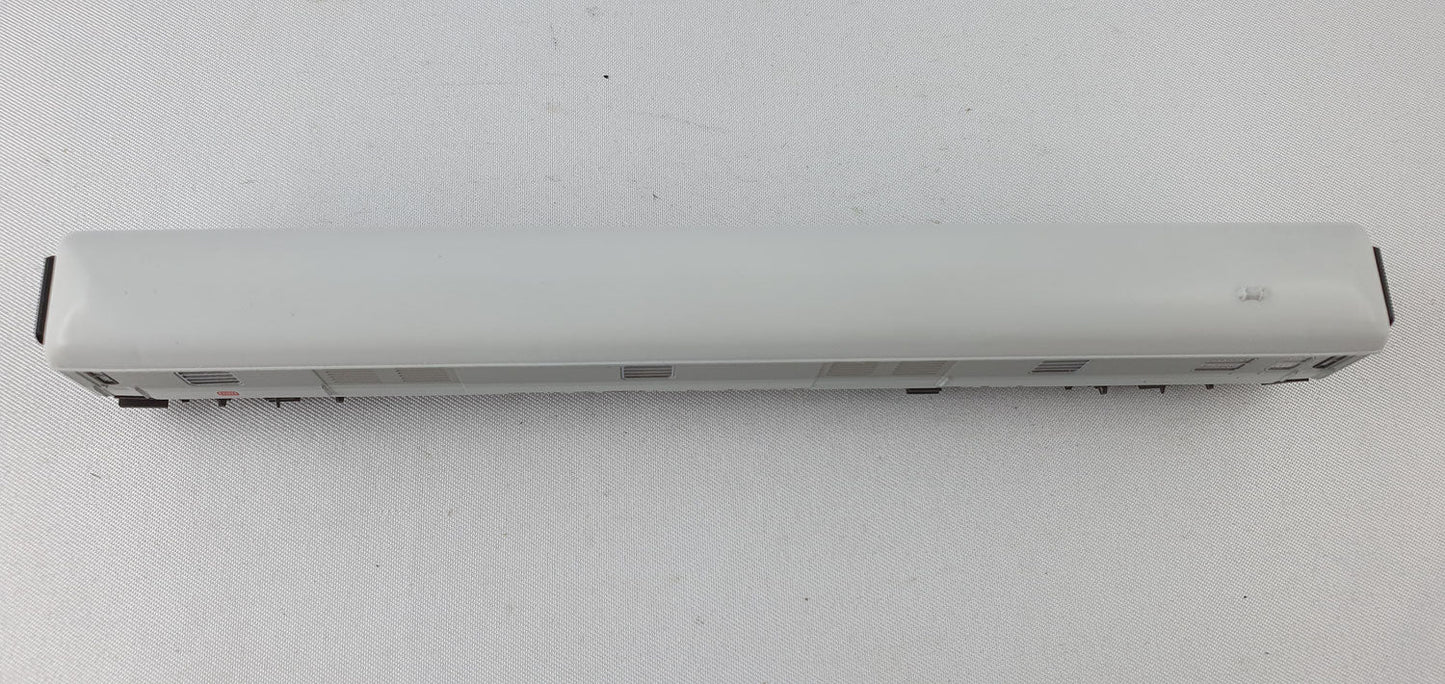 Minitrix 13352 DB Gepäckwagen grau/hellgrau mit Licht (DP567)