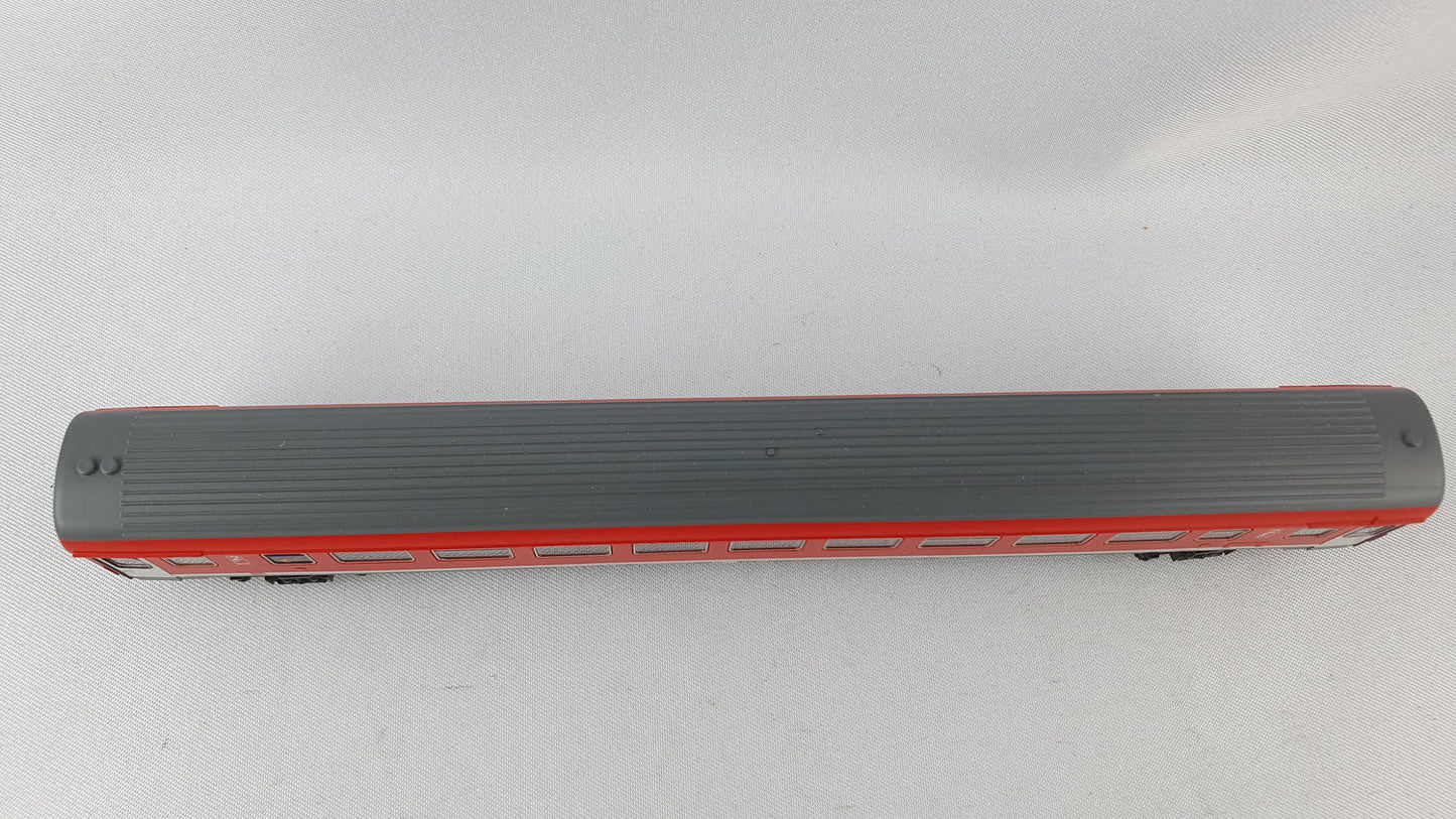 Minitrix 15831 DB Grossraumwagen "Snackpoint" 2. Kl. OVP (DP228)