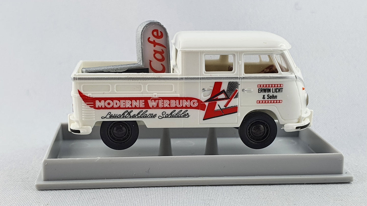 Brekina 1801 VW T1 "moderne Werbung" OVP (Bre1801)