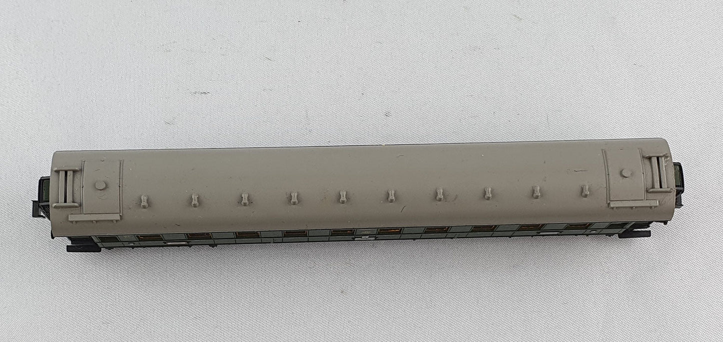 Minitrix 51 1026 00 DRG Schnellzugwagen 3. Kl. (CWP16)