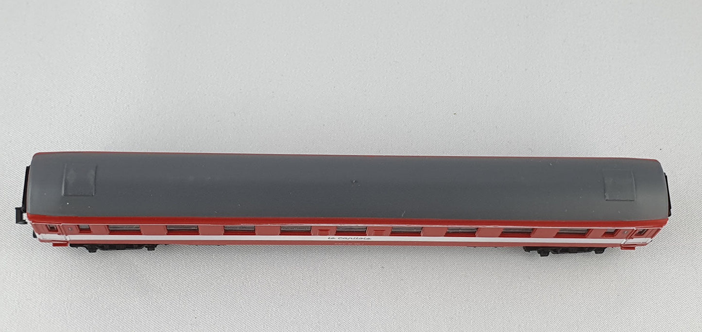Arnold 3761 SNCF Schnellzugwagen 1. Kl. "Le Capitole" OVP (DP405)
