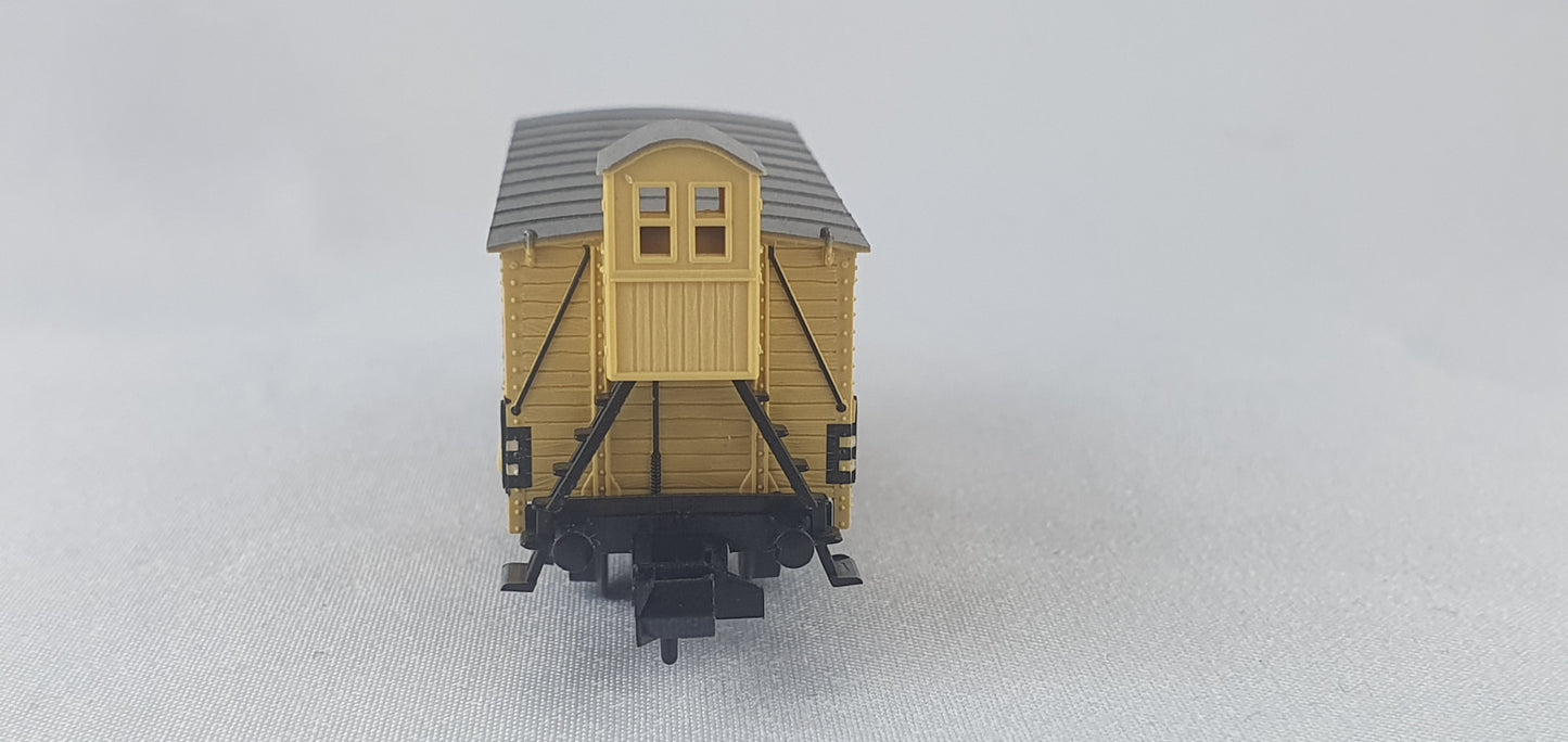 Minitrix 13657 DRG Gedeckter Güterwagen mit Brhs "Krumbach Sprudel" (DG815)