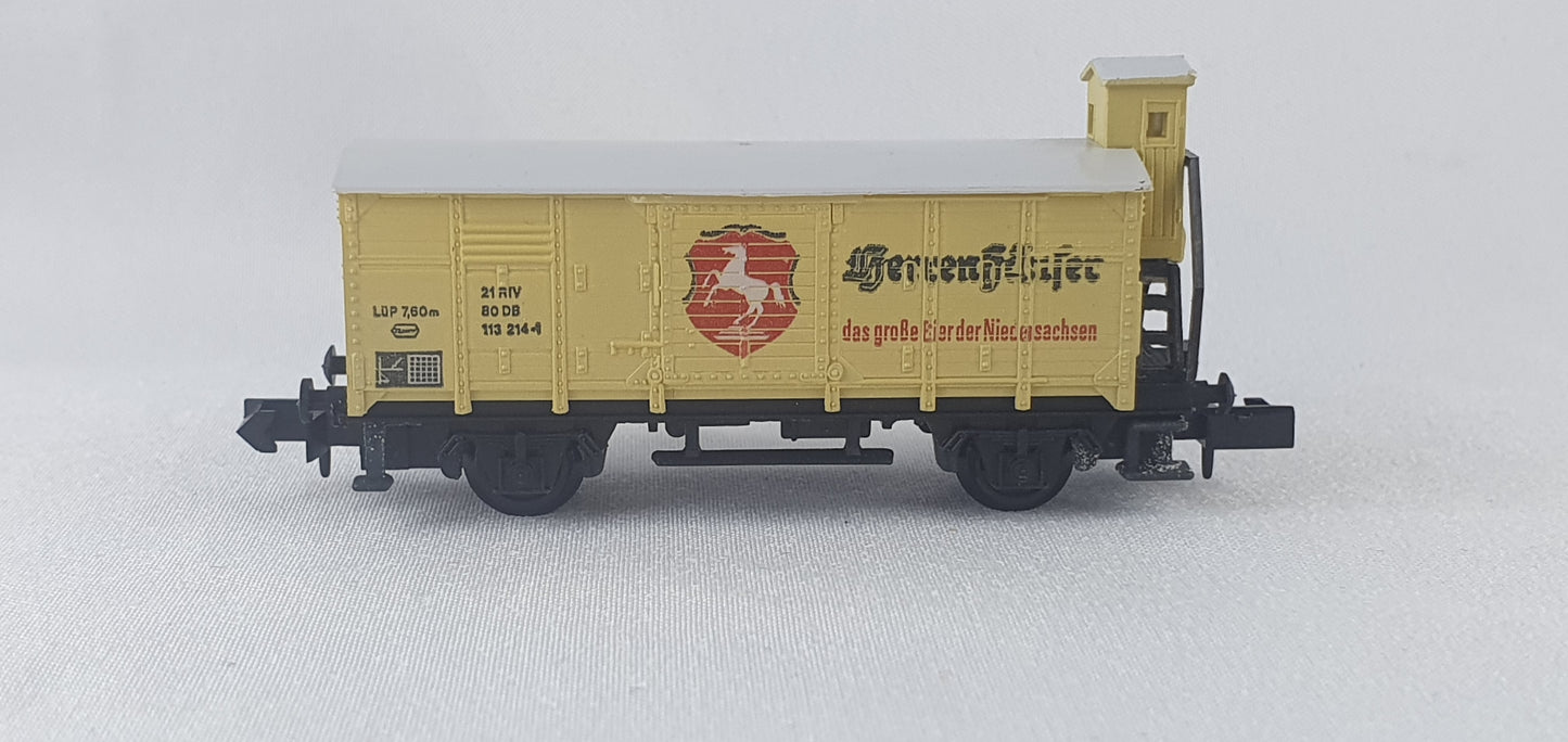 Arnold 4272 DB Wärmeschutzwagen (Bierwagen) mit Brhs, ´Herrenhäuser´ (DG819)