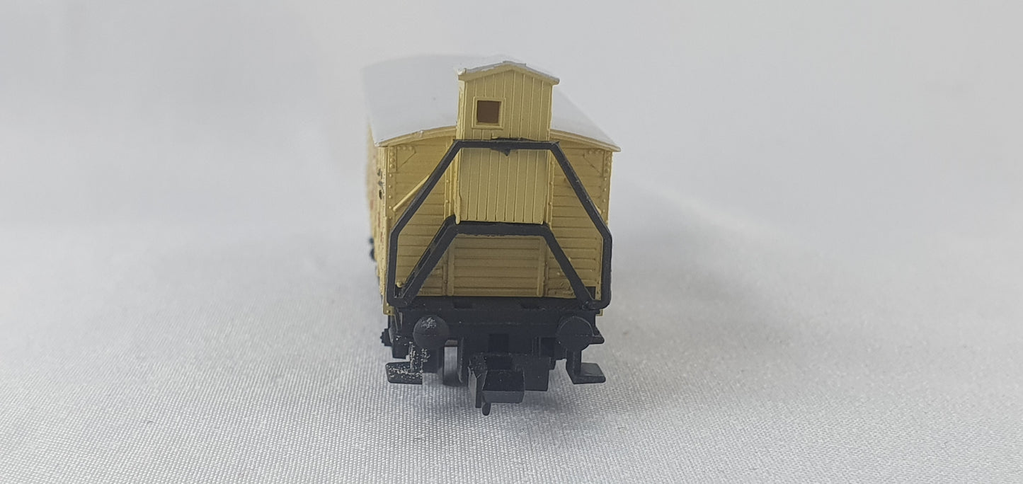Arnold 4272 DB Wärmeschutzwagen (Bierwagen) mit Brhs, ´Herrenhäuser´ (DG819)