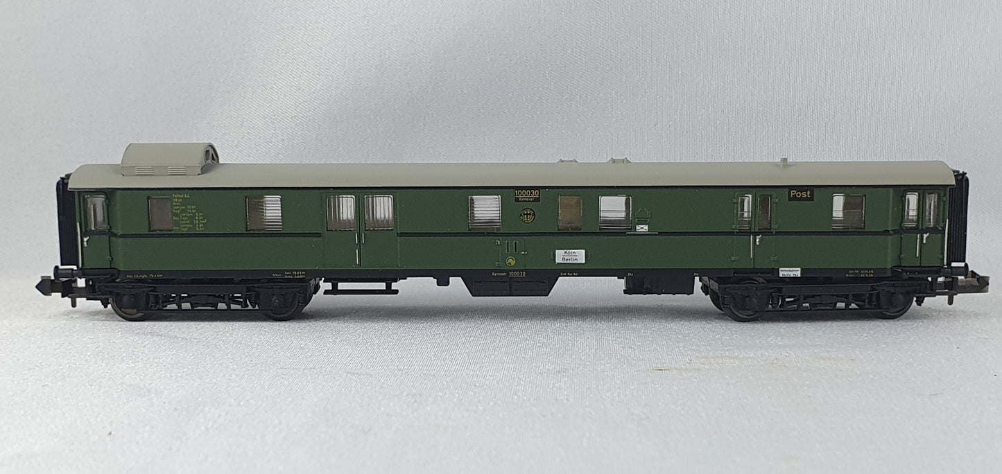 Minitrix 51 3152 00 DRG Gepäckwagen mit Postabteil (DP569)