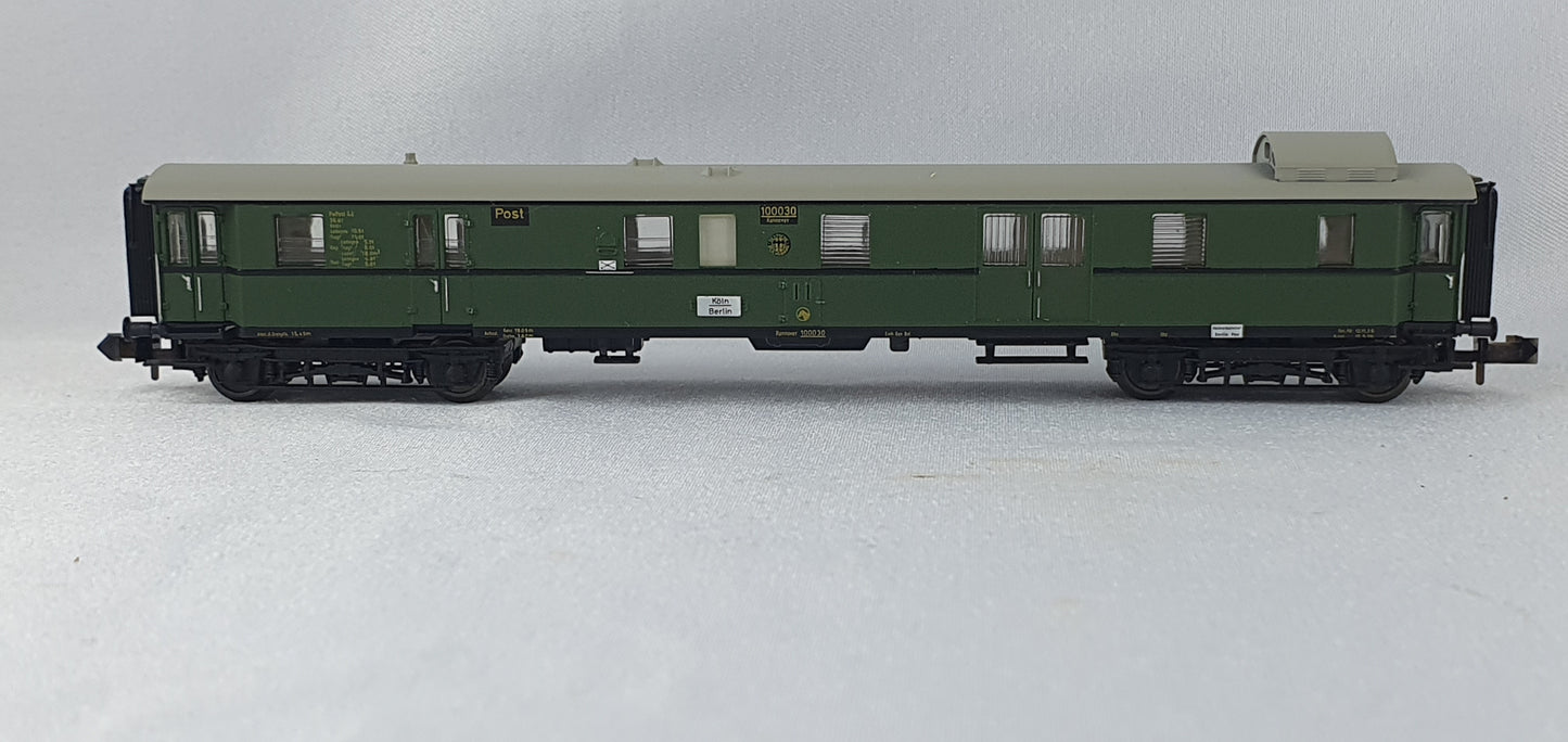 Minitrix 51 3152 00 DRG Gepäckwagen mit Postabteil (DP569)