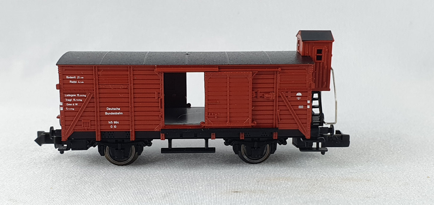 Fleischmann 8355 DB Gedeckter Güterwagen mit Brhs OVP (JEW8)