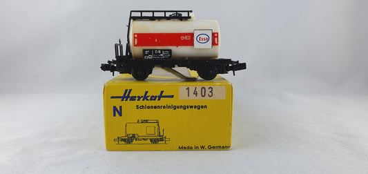 Herkat 1403 DB Kesselwagen ESSO, Schienenreinigungswagen OVP (DG884)