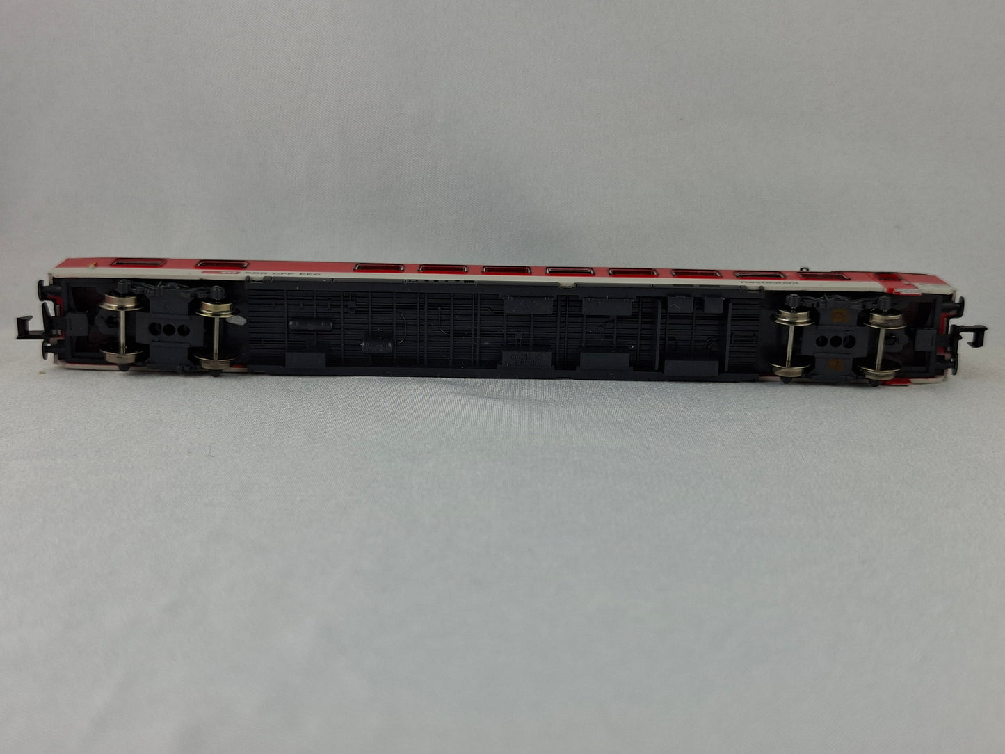 Roco 24332 SBB Speisewagen EW mit Stromabnehmer (BSW2)