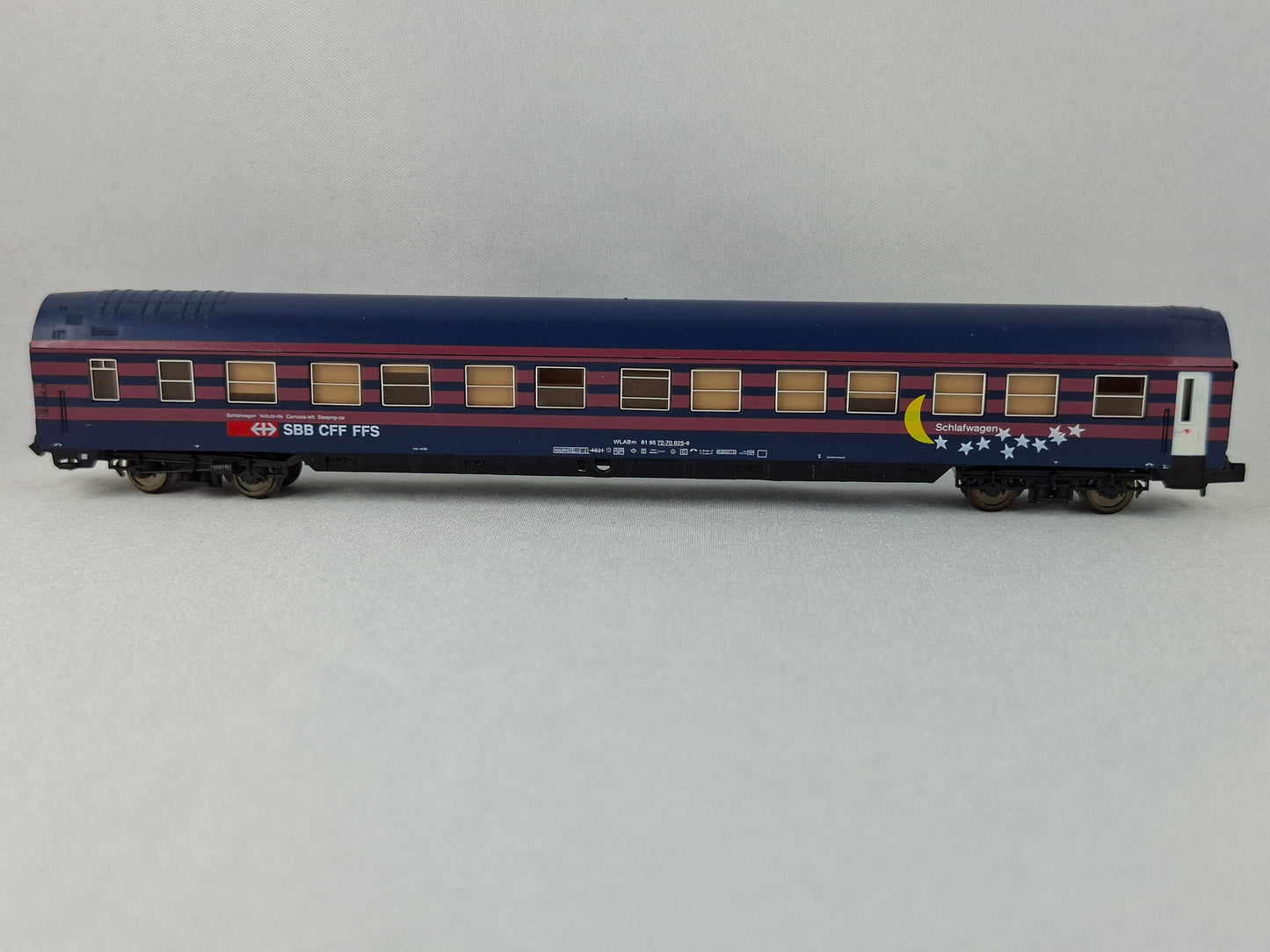 Arnold 3649 SBB Schlafwagen 1./2. Kl. mit Mond und Sterne Signet (BSW6)