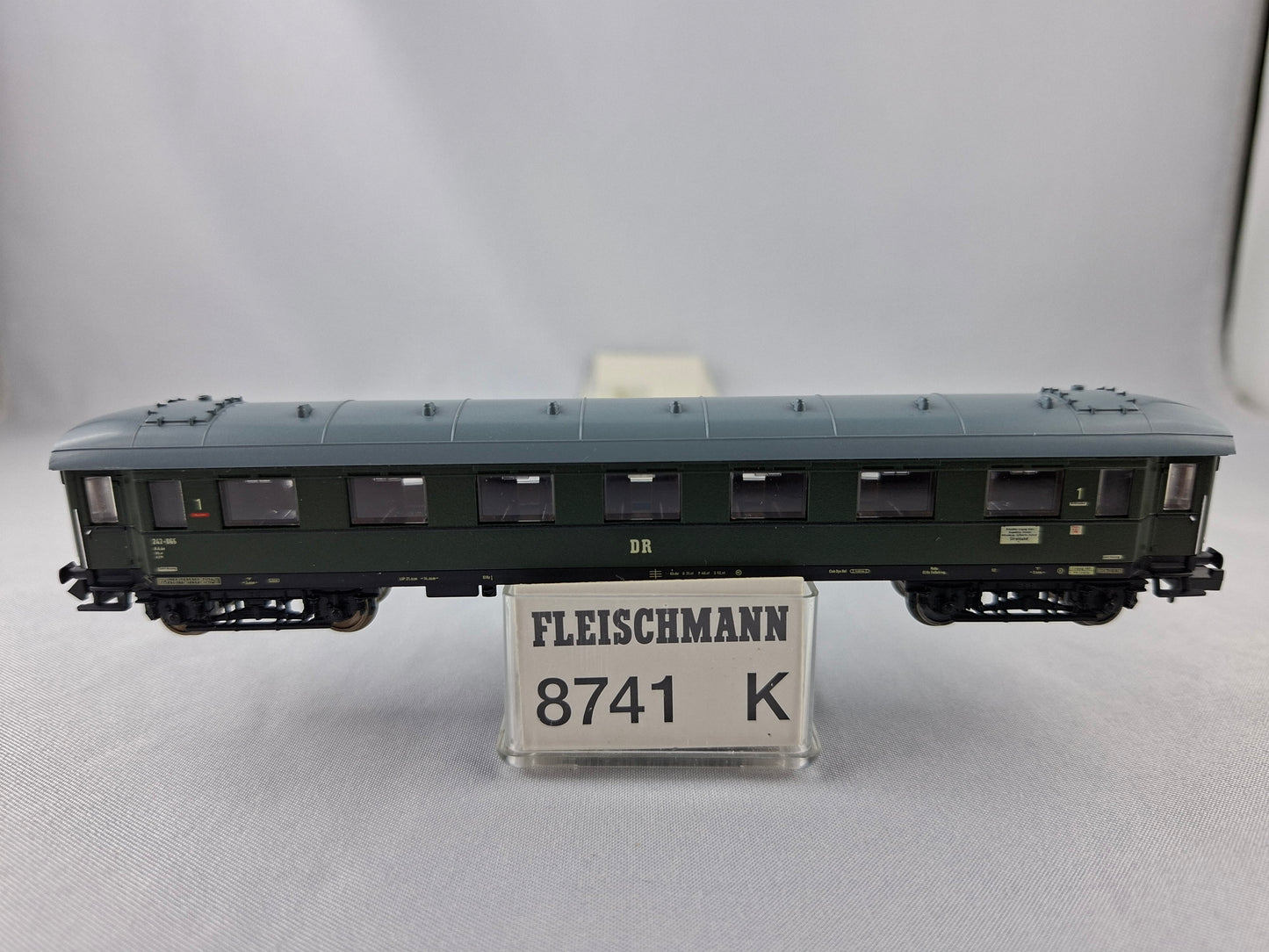 Fleischmann 8741 DR Schnellzugwagen 1. Kl OVP (DP588)
