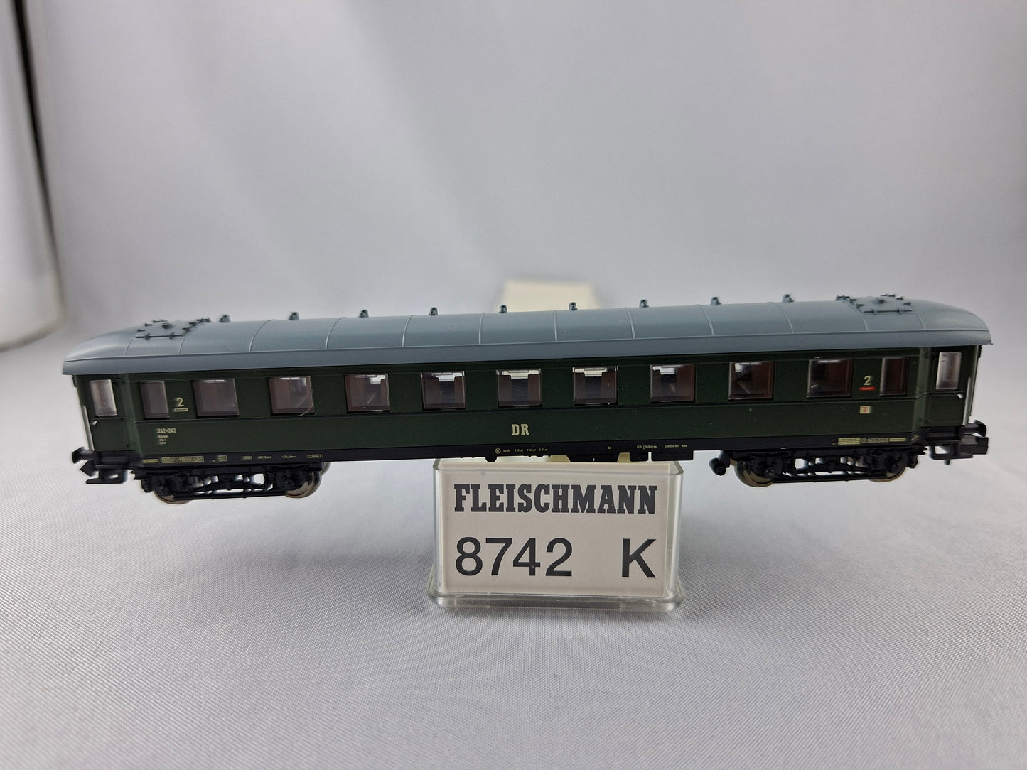 Fleischmann 8742 DR Schnellzugwagen 2. Kl OVP (DP589)