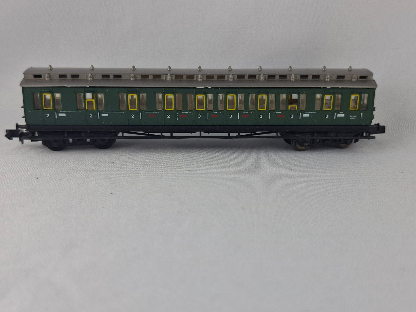 Arnold 2931 DRG Steuerwagen ES 88 2./3. Kl. grün (JEW20)