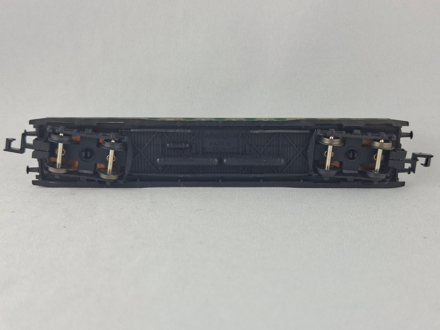 Arnold 2931 DRG Steuerwagen ES 88 2./3. Kl. grün (JEW20)