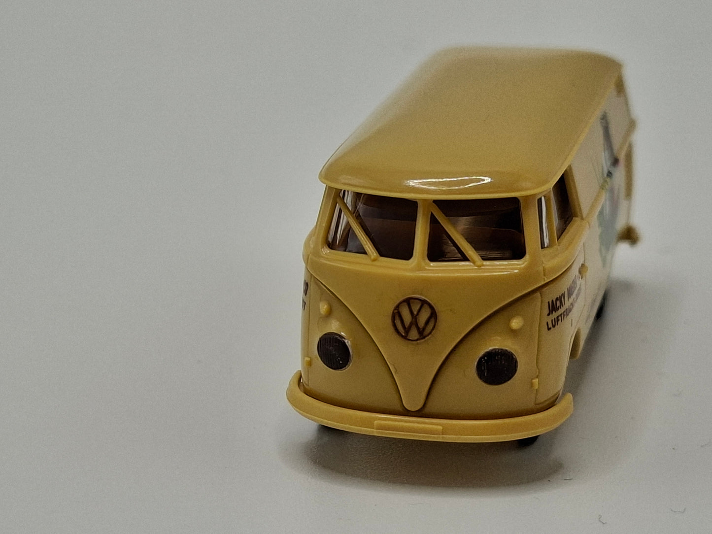 Brekina 1331 VW T1b Kasten "Jacky Mäder Luftfracht" OVP (BRE1331)