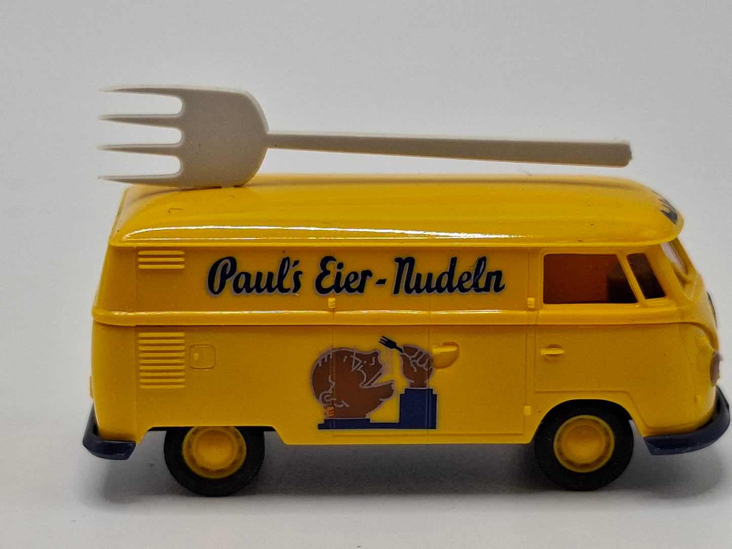 Brekina 1361 VW T1b Kasten "Pauli's Eier Nudeln mit Gabel" OVP (BRE1361)