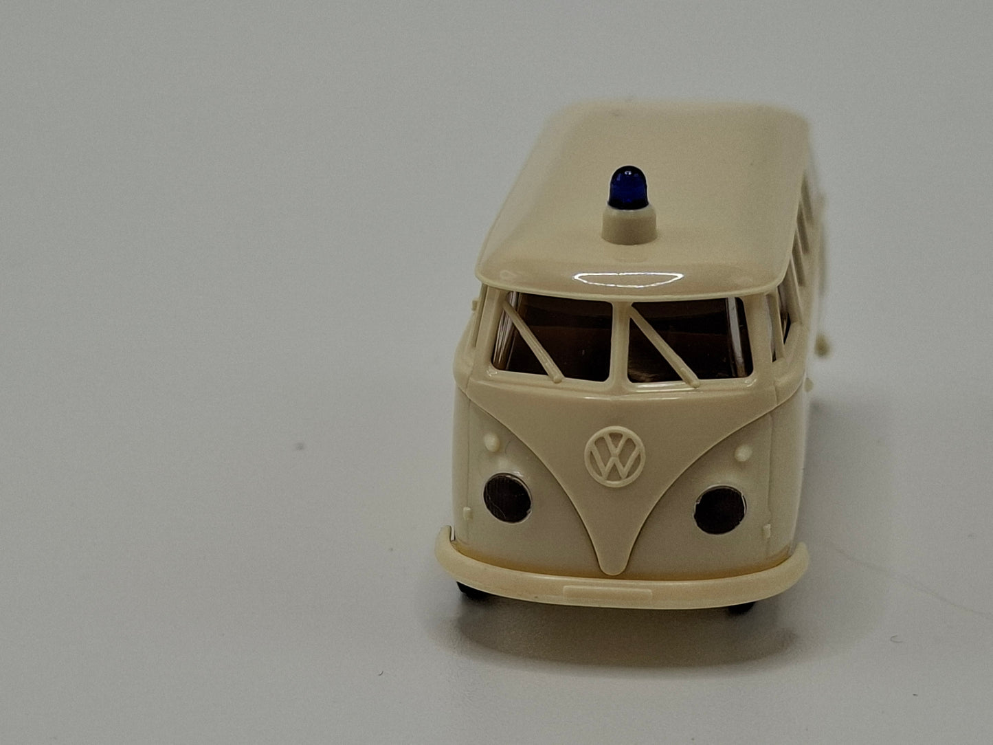 Brekina 1440 VW T1b Kombi "mit Blaulicht" OVP (BRE1440)