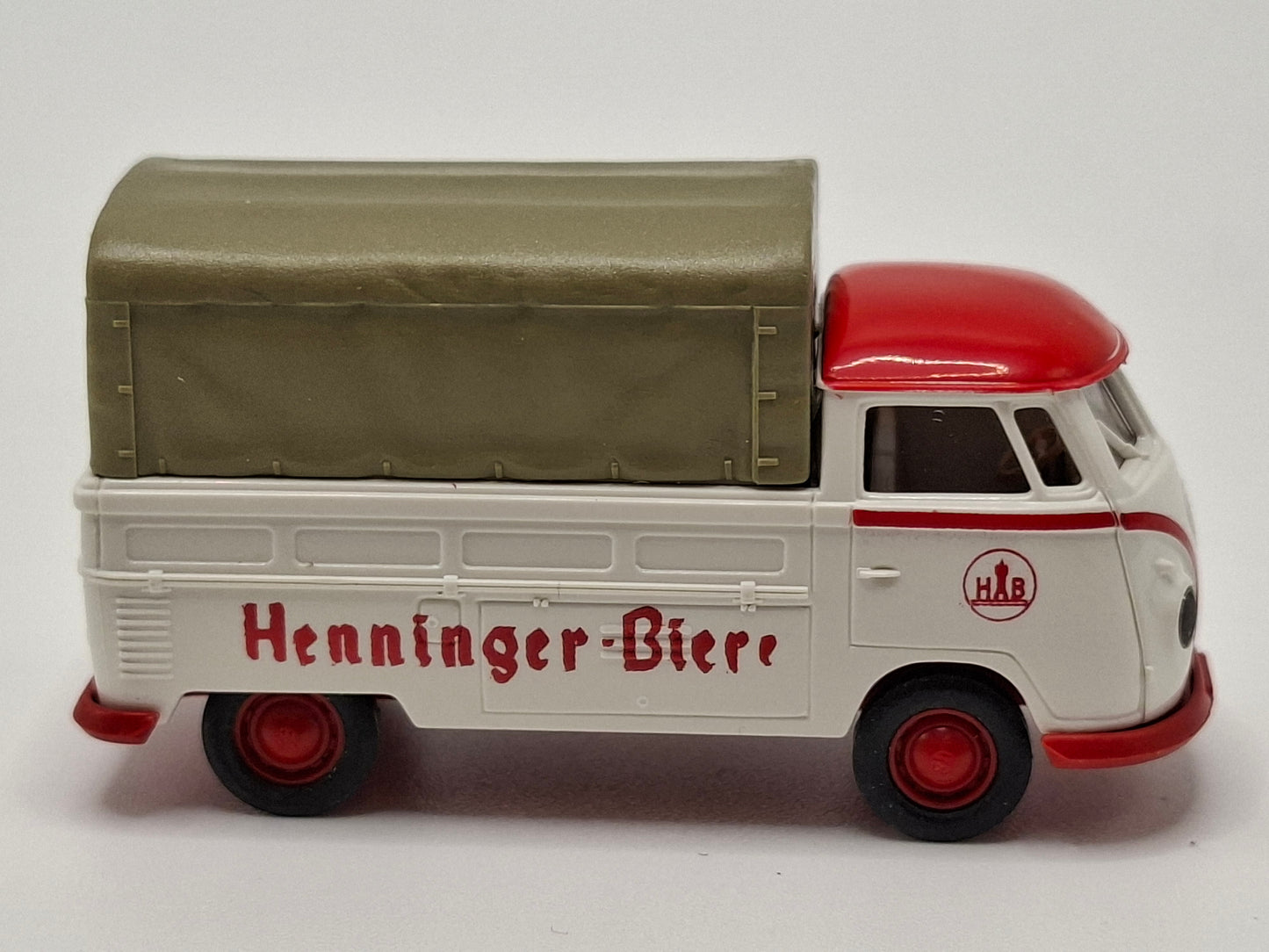 Brekina 1462 VW T1b "Henninger Biere" original packaging (BRE1462)