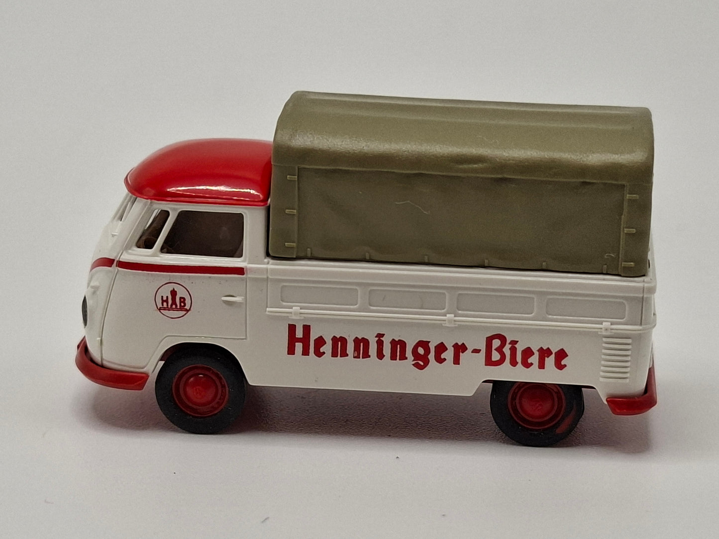 Brekina 1462 VW T1b "Henninger Biere" original packaging (BRE1462)