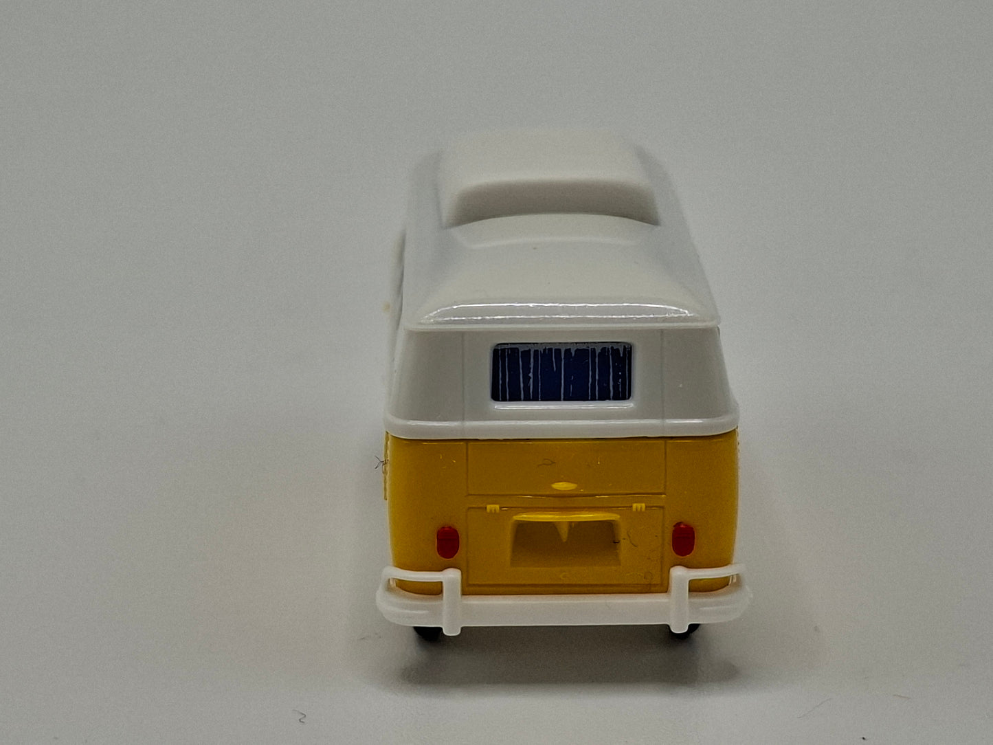 Brekina 1785 VW T1b Camper with closed pop-top roof original packaging (BRE1785)