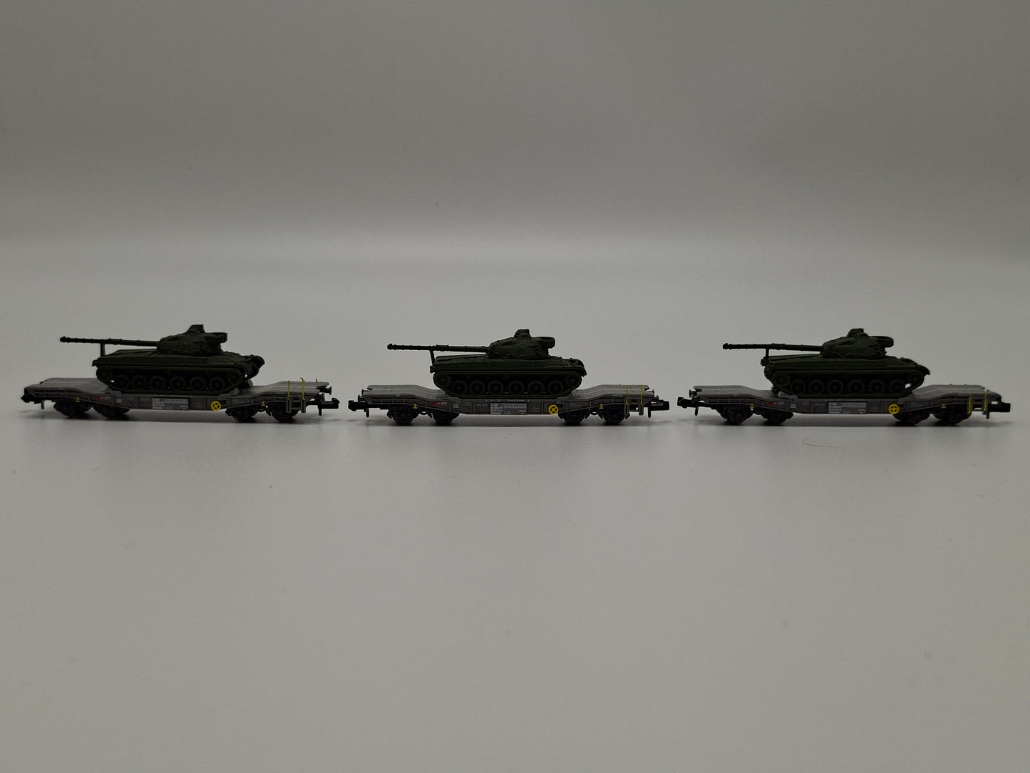 Piko 94400 SBB Set 3-teilig Tiefladewagen mit Panzer 68 OVP (EOS2)