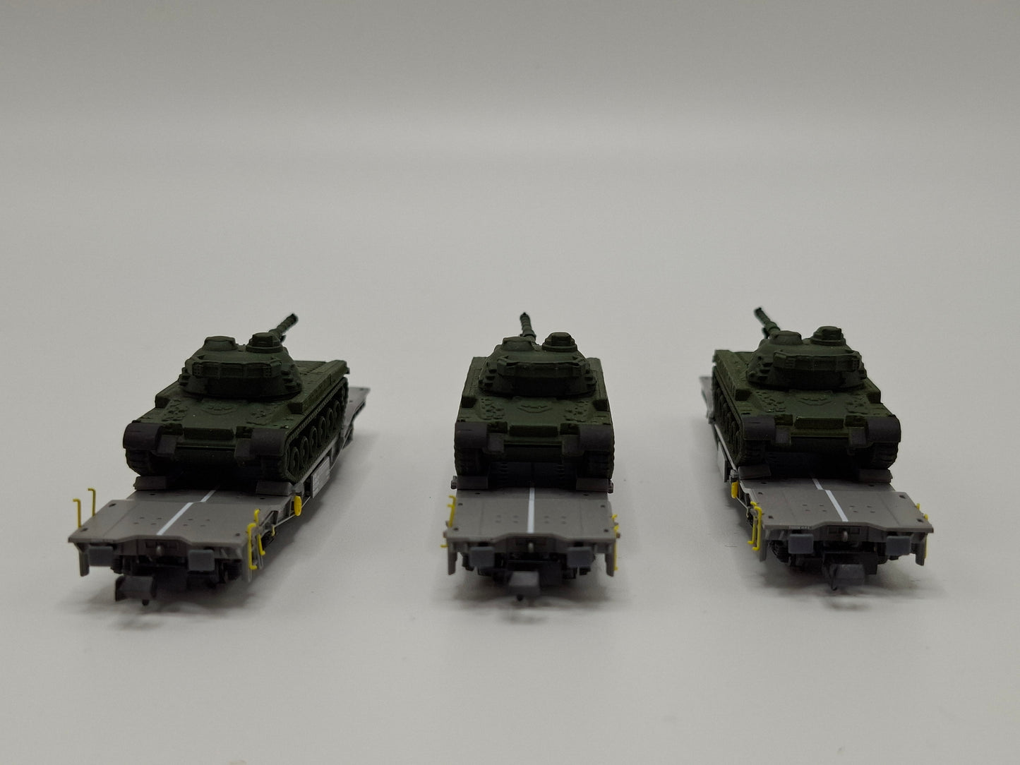 Piko 94400 SBB Set 3-teilig Tiefladewagen mit Panzer 68 OVP (EOS2)
