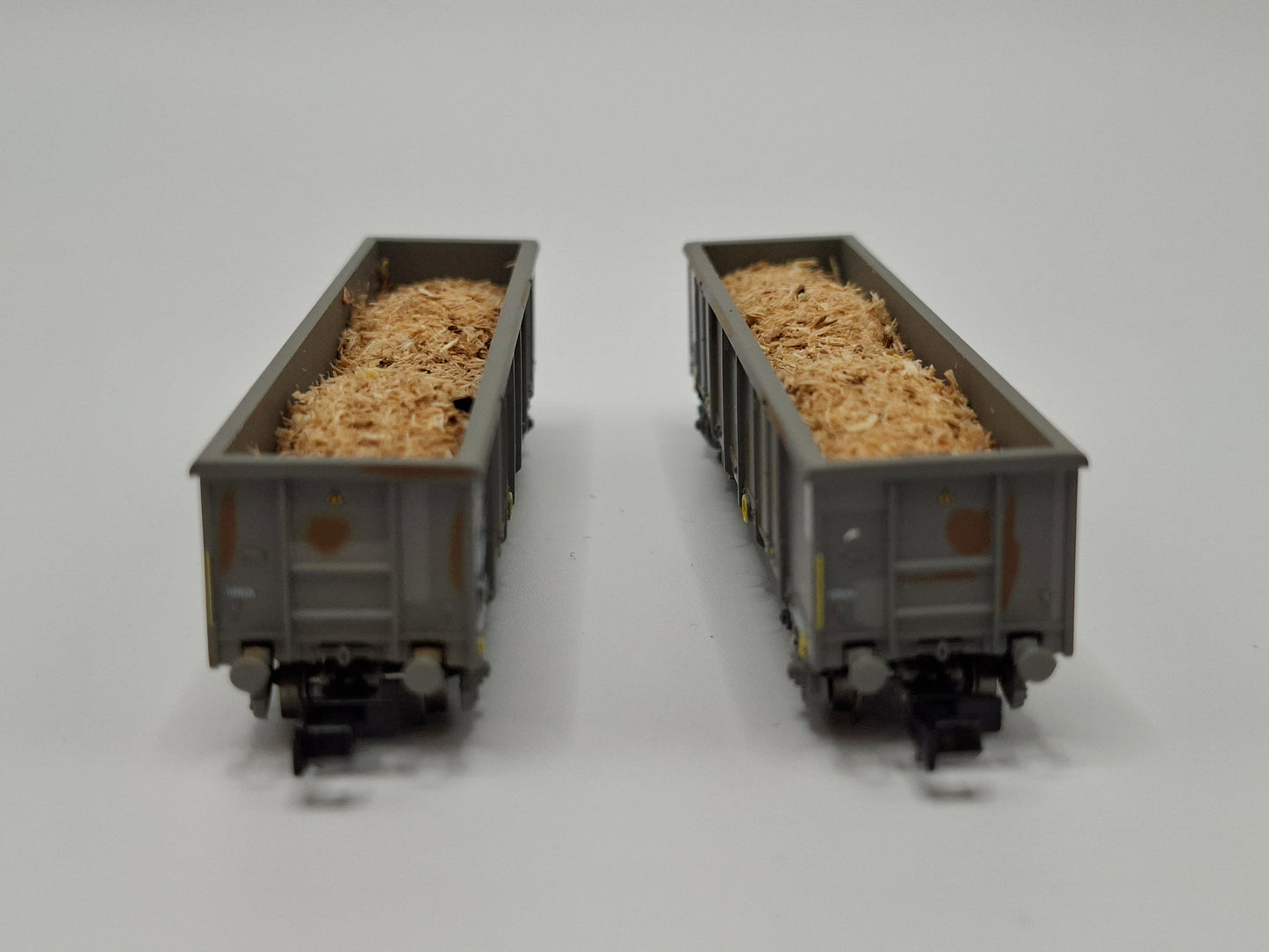 Arnold HN6062 SBB Set 2-teilig offenen Eaos-Güterwagen mit Holzhackschnitzeln OVP (EOS3)