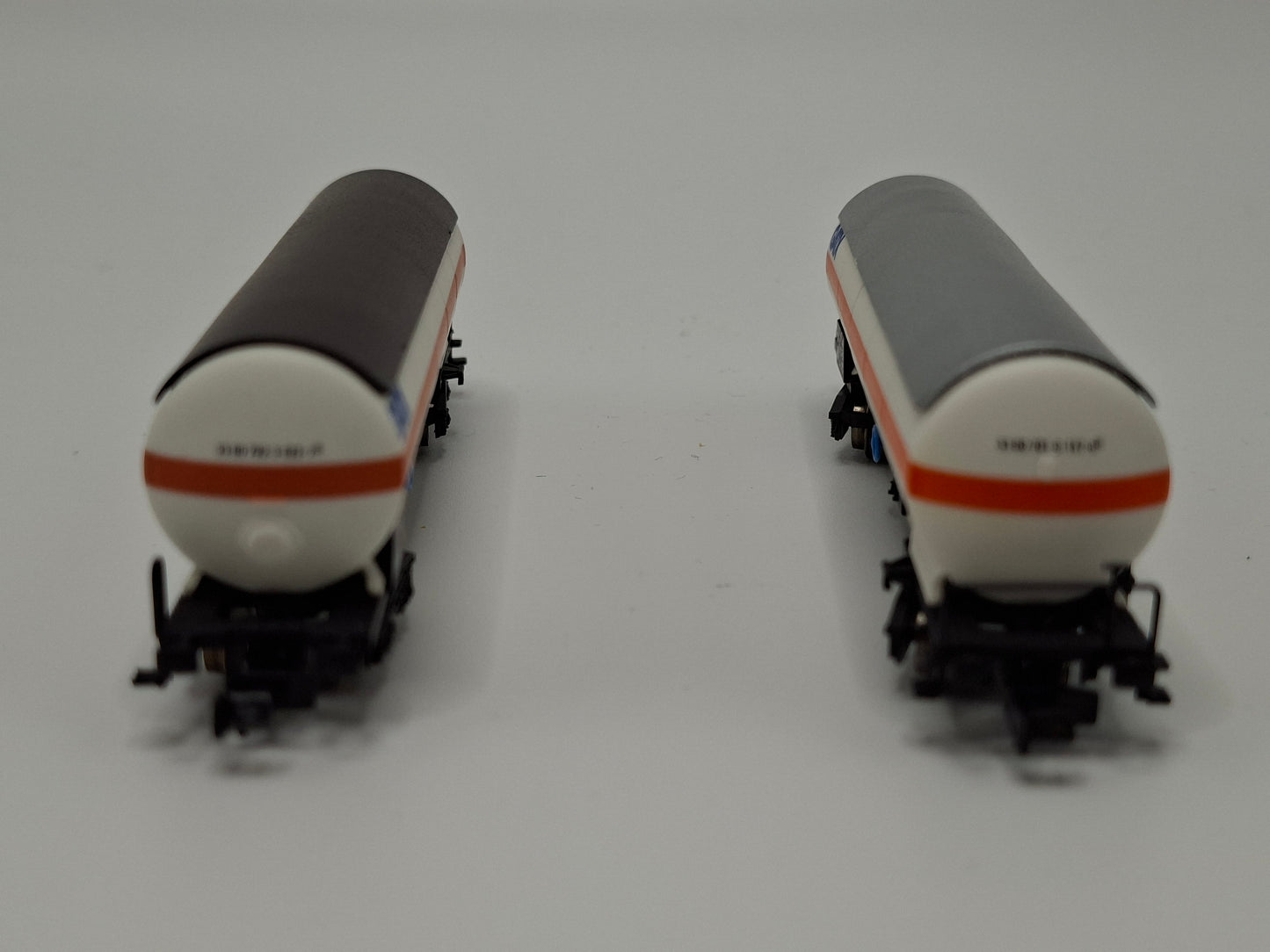 Arnold HN6085 GTAX Set 2-teilig Druckgas-Kesselwagen mit Sonnenschutzdach OVP (EOS4)