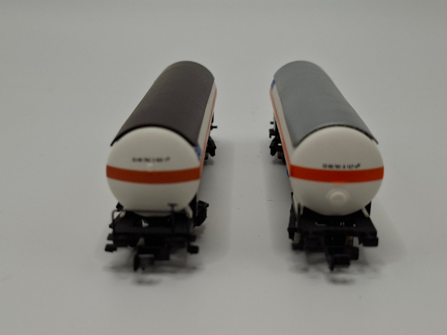 Arnold HN6085 GTAX Set 2-teilig Druckgas-Kesselwagen mit Sonnenschutzdach OVP (EOS4)