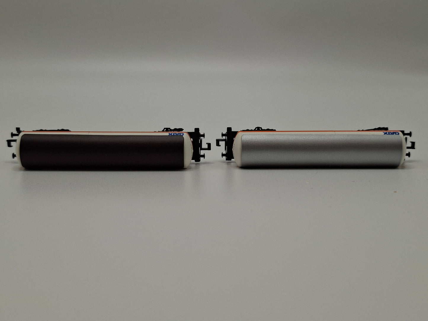 Arnold HN6085 GTAX Set 2-teilig Druckgas-Kesselwagen mit Sonnenschutzdach OVP (EOS4)