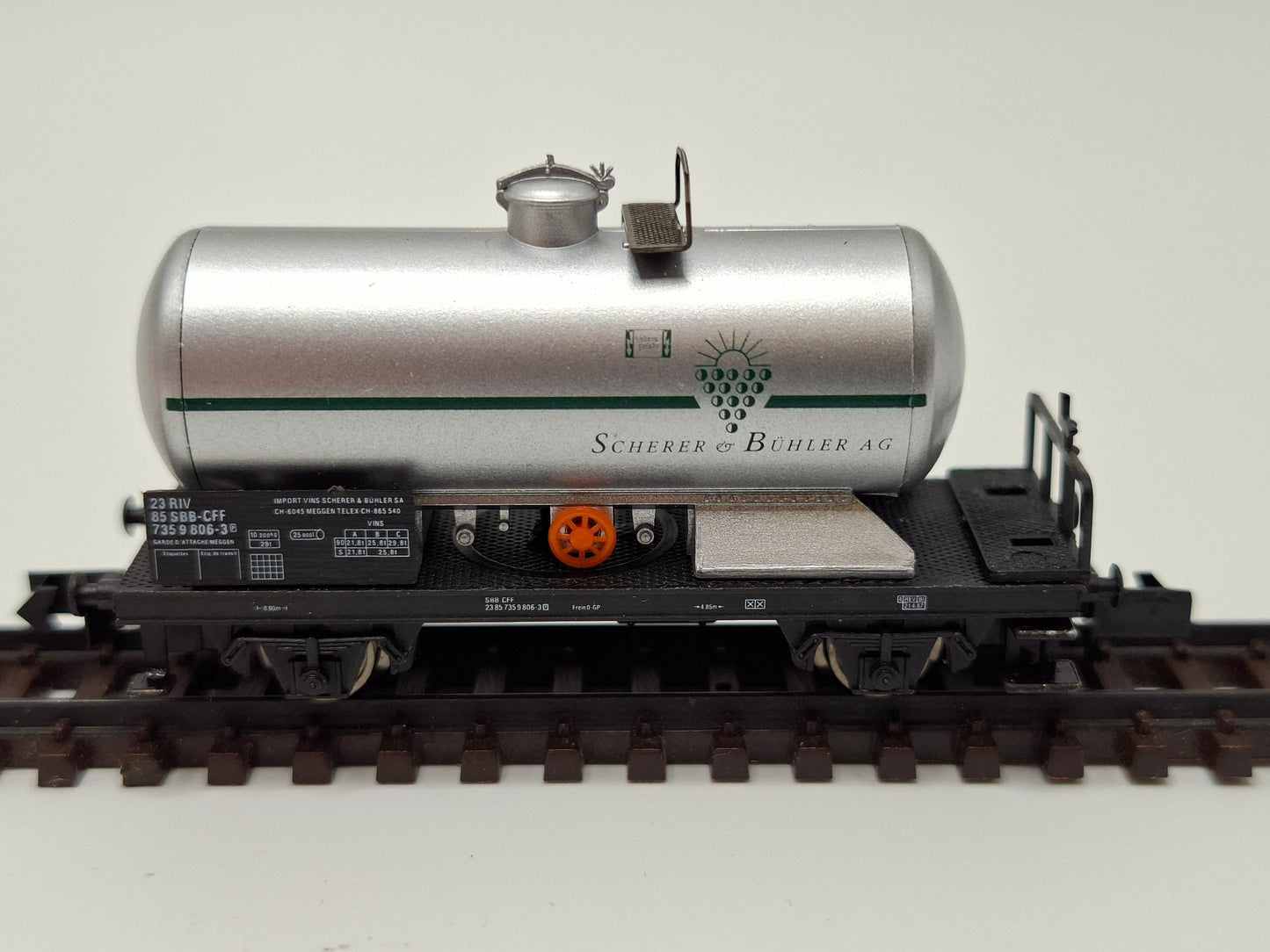 Arnold 4327 SBB Kesselwagen `Scherer & Bühler` (Weinkesselwagen) OVP (PMG14)