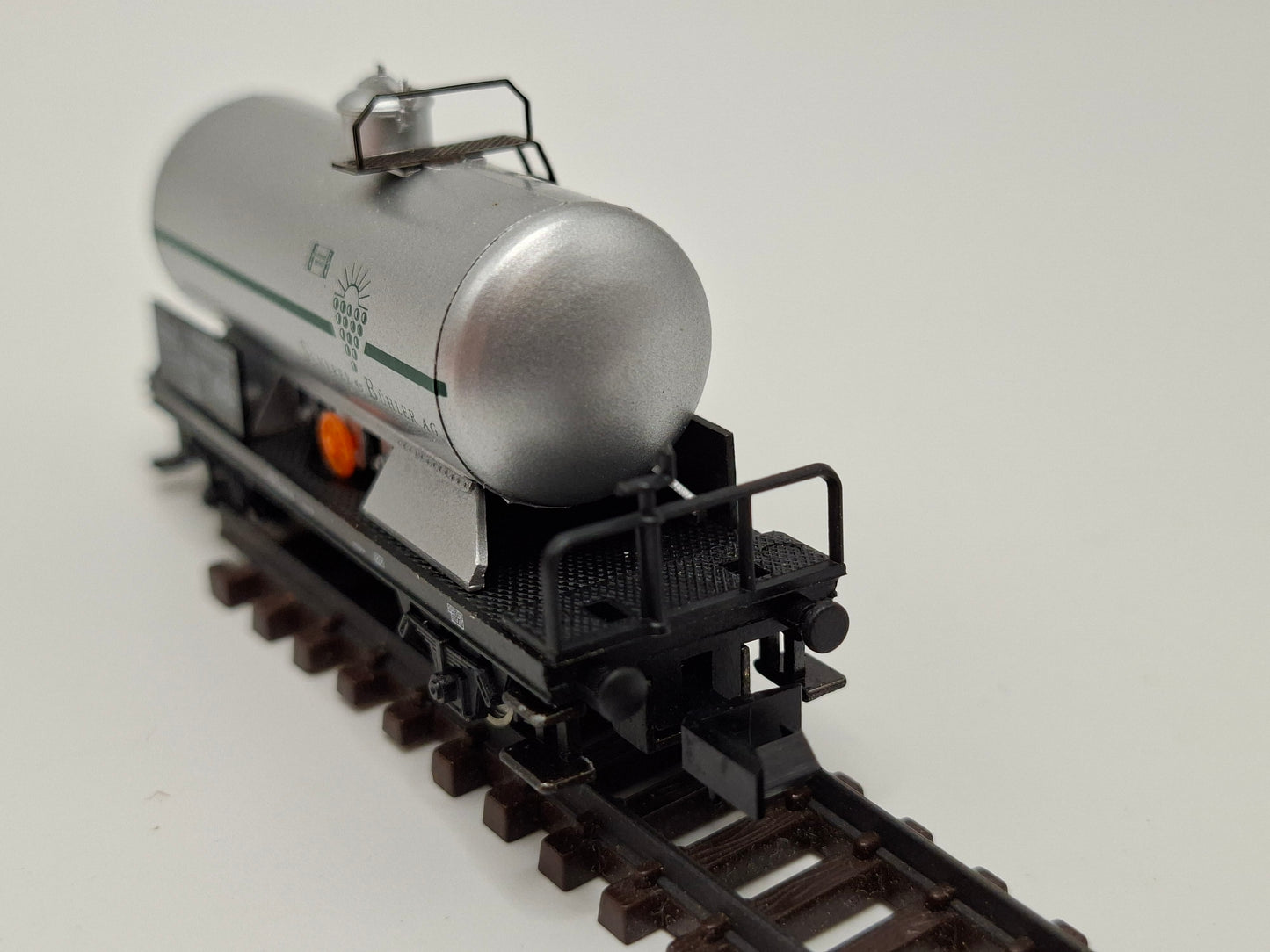 Arnold 4327 SBB Kesselwagen `Scherer & Bühler` (Weinkesselwagen) OVP (PMG14)