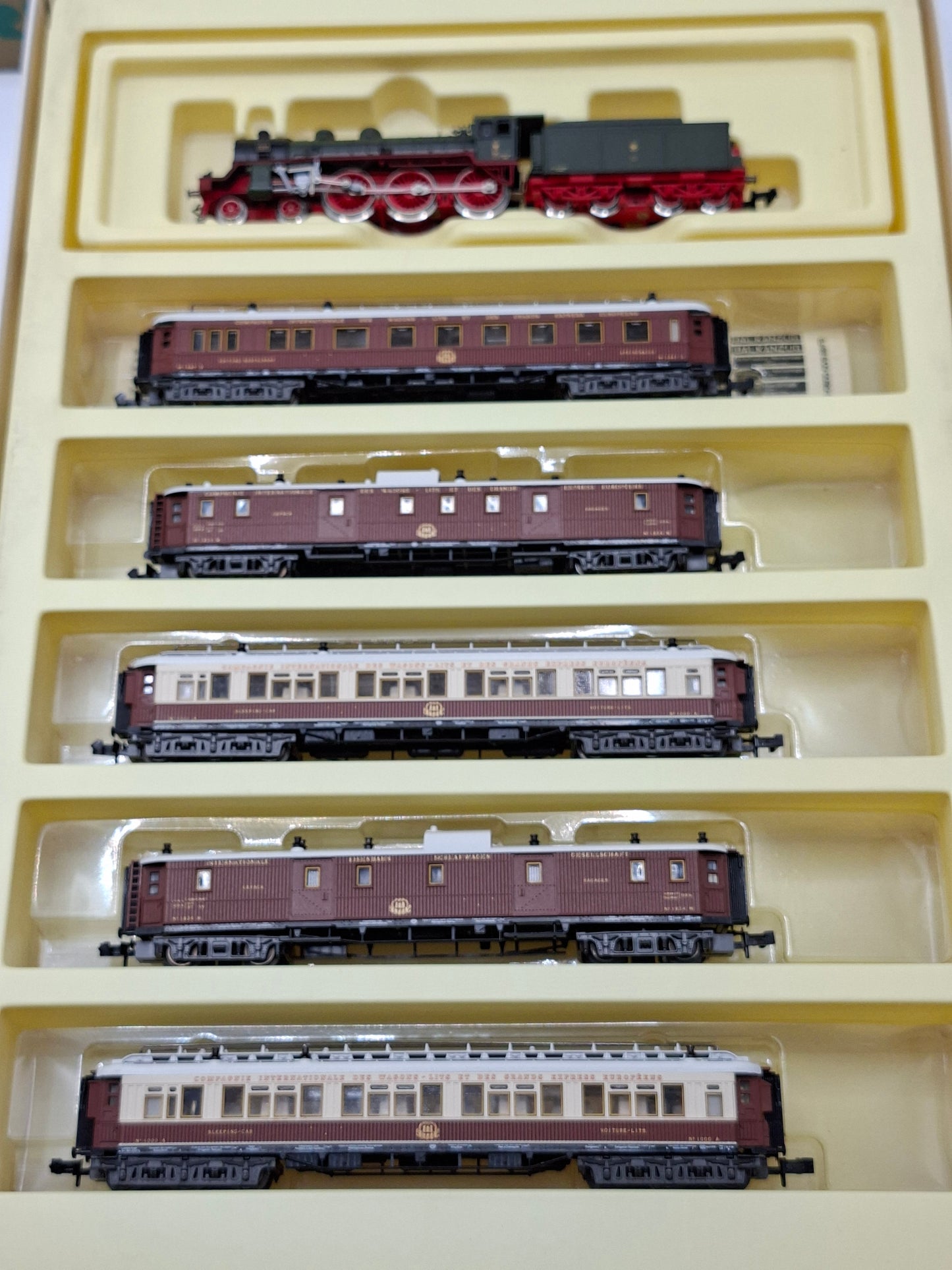 Minitrix 11017 CIWL Zug-Set mit Schlepptenderlok S 10 und 5 Wagen OVP (GWP4)