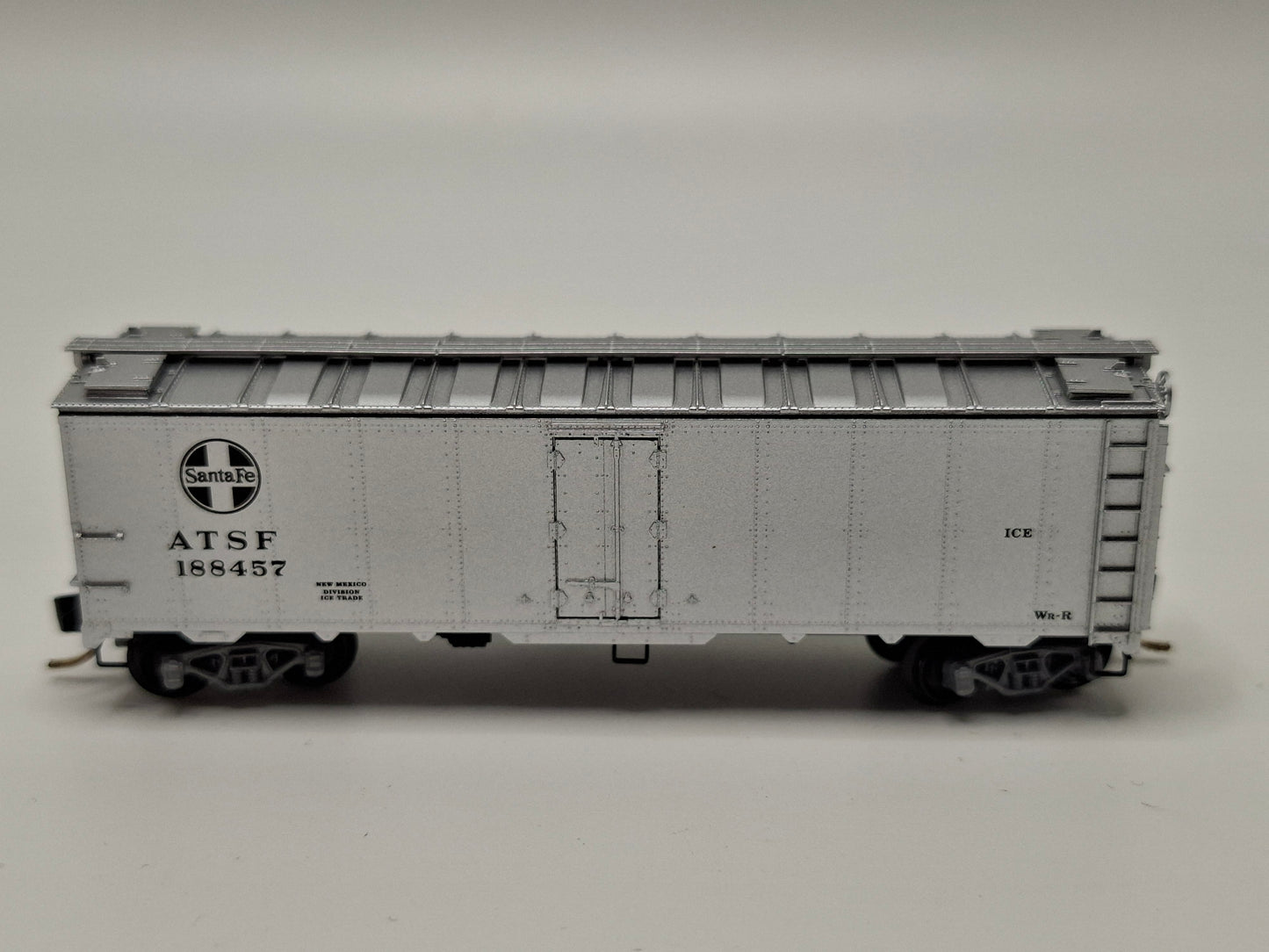 Micro Trains 59030 ATSF Kühlwagen Stahl 40 Fuss OVP (E US3)