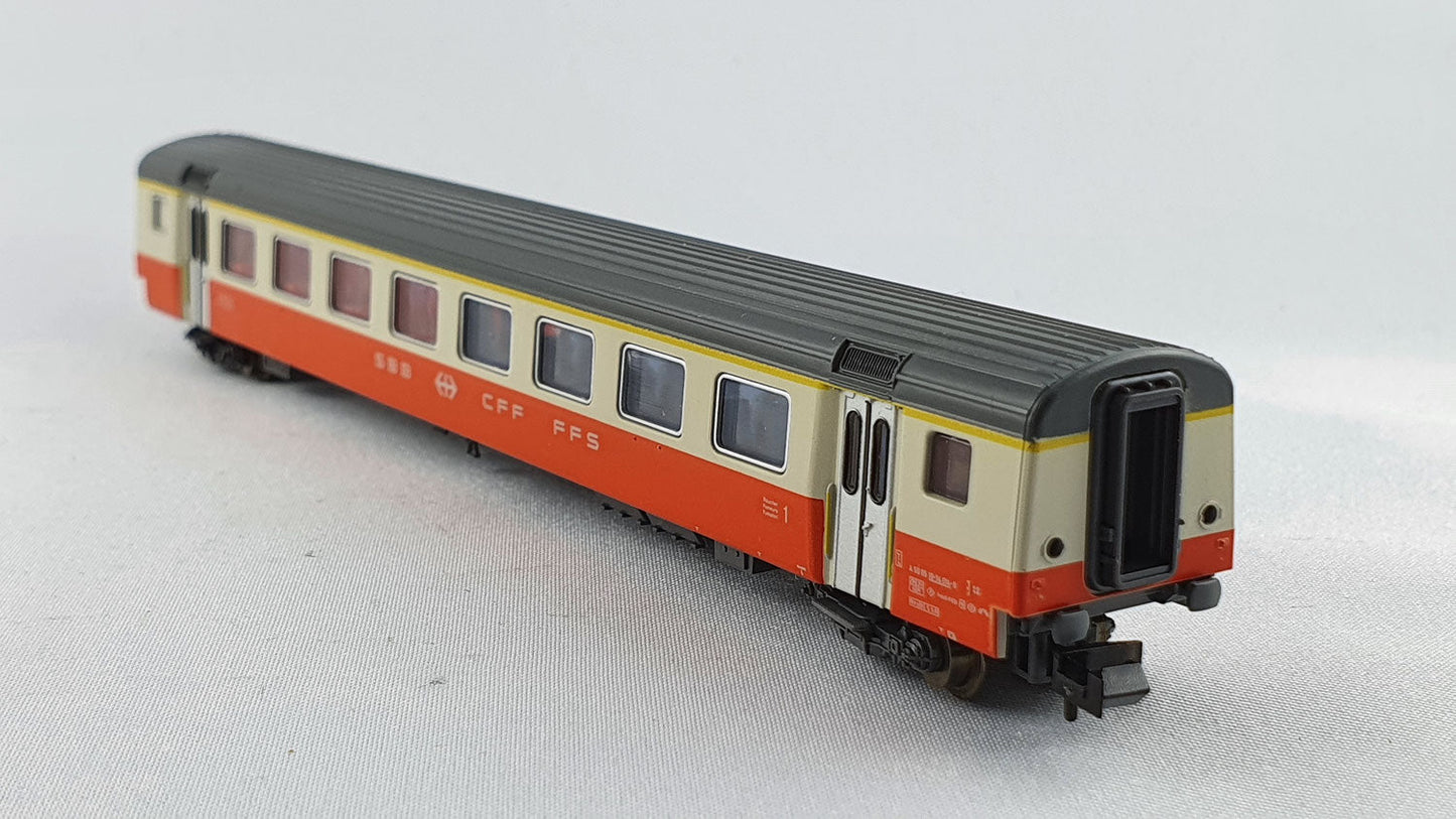 Minitrix 51 3146 00 SBB Swiss Express Wagen 1. Kl. OVP (15)