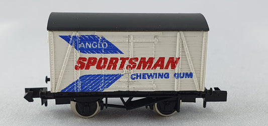 Graham Farish 2411 BR ged. Güterwagen "Sportsman" (DG716)