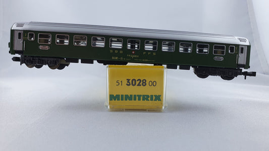 Minitrix 51 3028 00 SBB Schnellzugwagen UIC 2.Kl. mit Beleuchtung und Zugschlusslicht OVP (DP201)