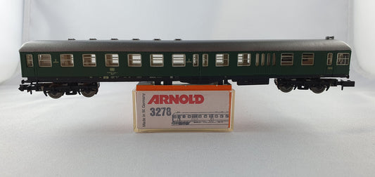 Arnold 3278 DB Mitteleinstieg Steuerwagen grün mit Beleuchtung 2. Kl OVP (DP244)