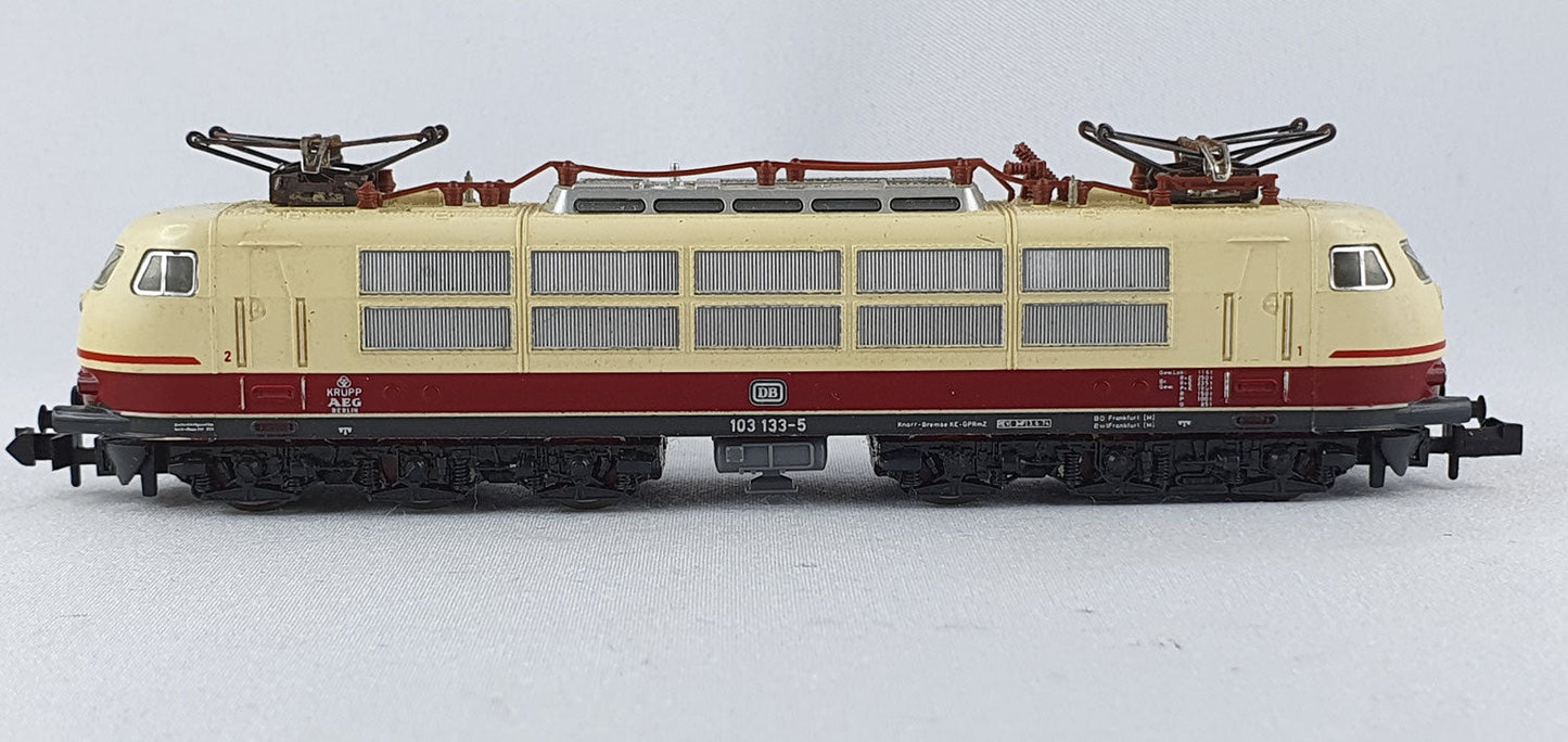 Minitrix 51 2057 00 DB BR 103 6-achsig rot / beige E-Lok OVP (DL157)