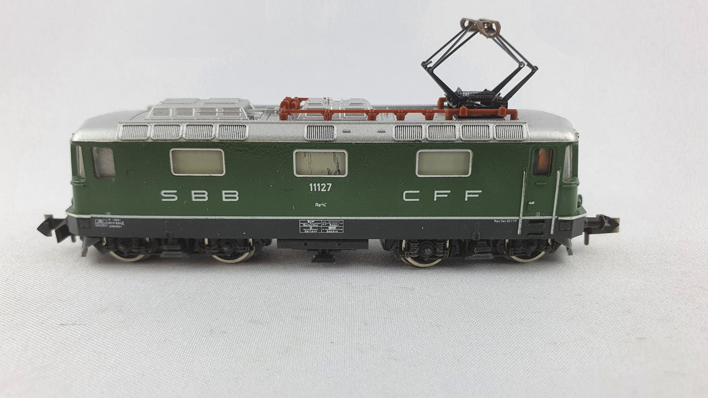 Minitrix 51 2171 00 SBB Re 4/4 mit 1 Pantograph OVP EMS E-Lok (WL7)