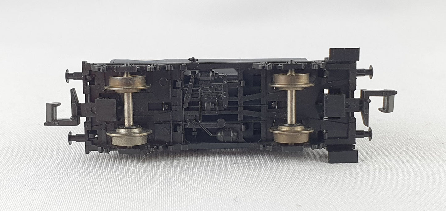 Minitrix 15194-09 DB Kesselwagen dunkelgrün "Esso" (DG366)