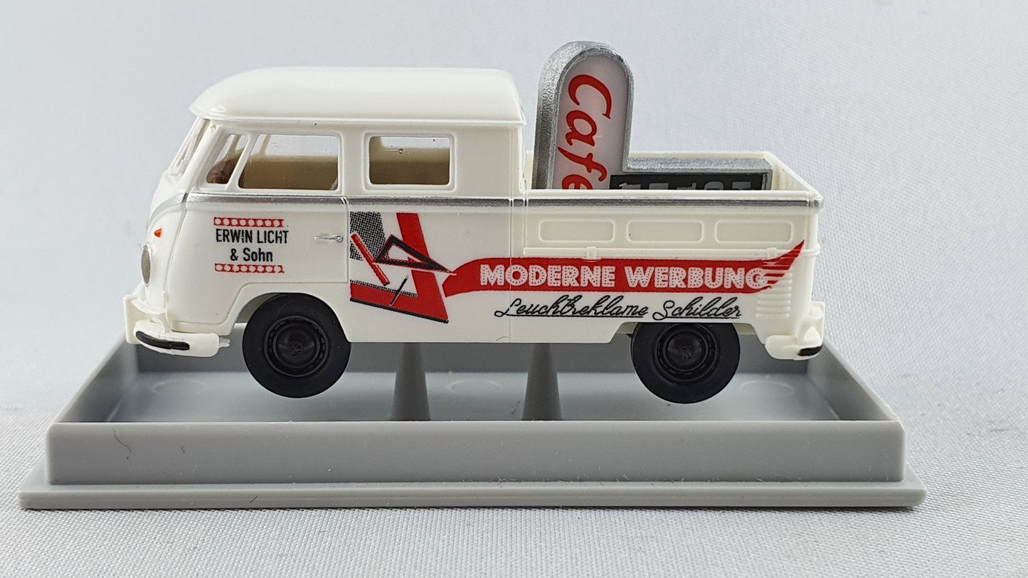 Brekina 1801 VW T1 "moderne Werbung" OVP (Bre1801)