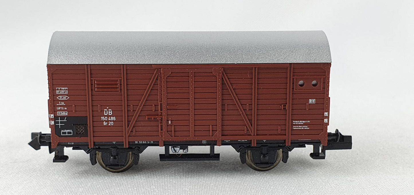 Minitrix 13946 DB ged. Güterwagen OVP (DG358)
