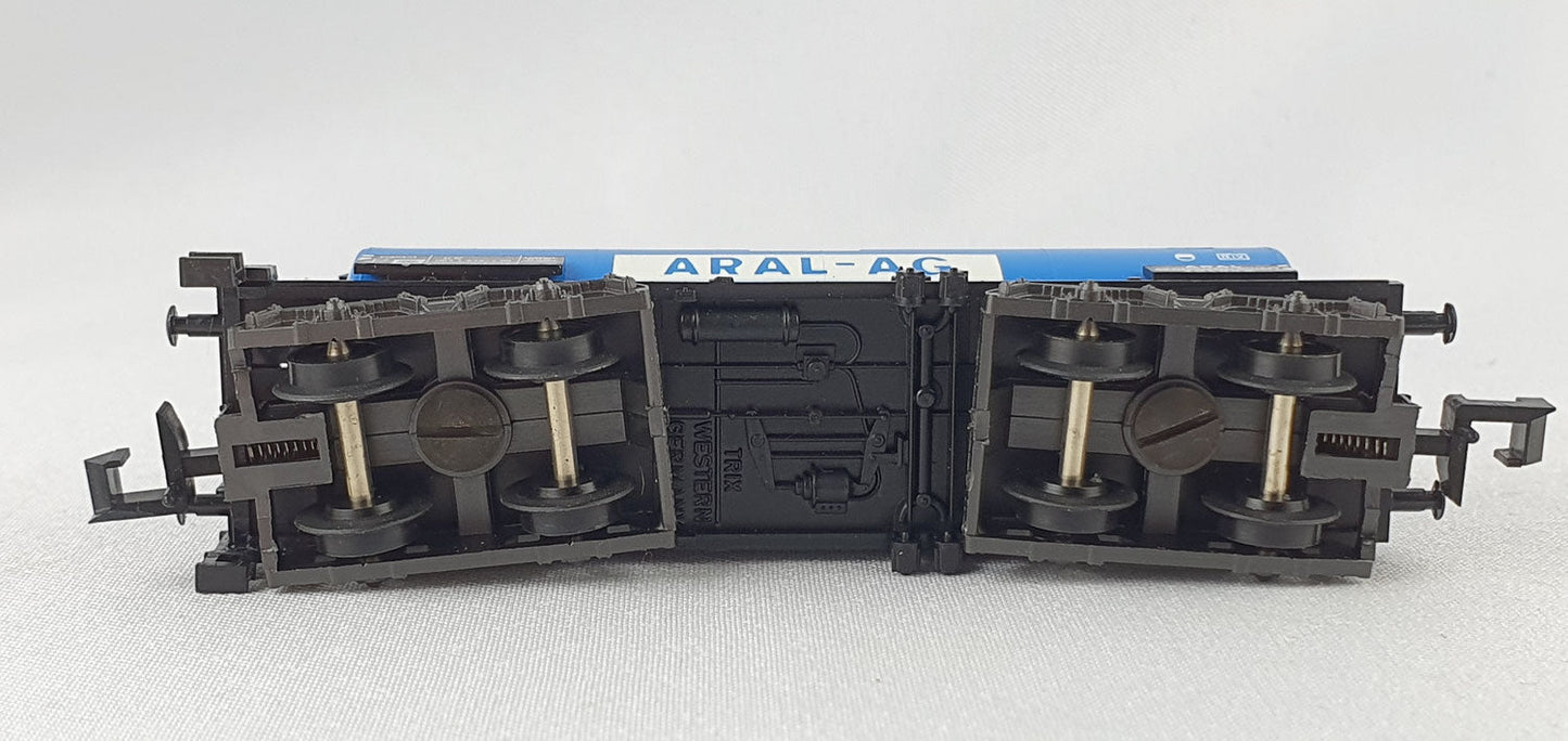 Minitrix 51 3553 00 DB tank car "ARAL" 4-axle orig. (DG336)