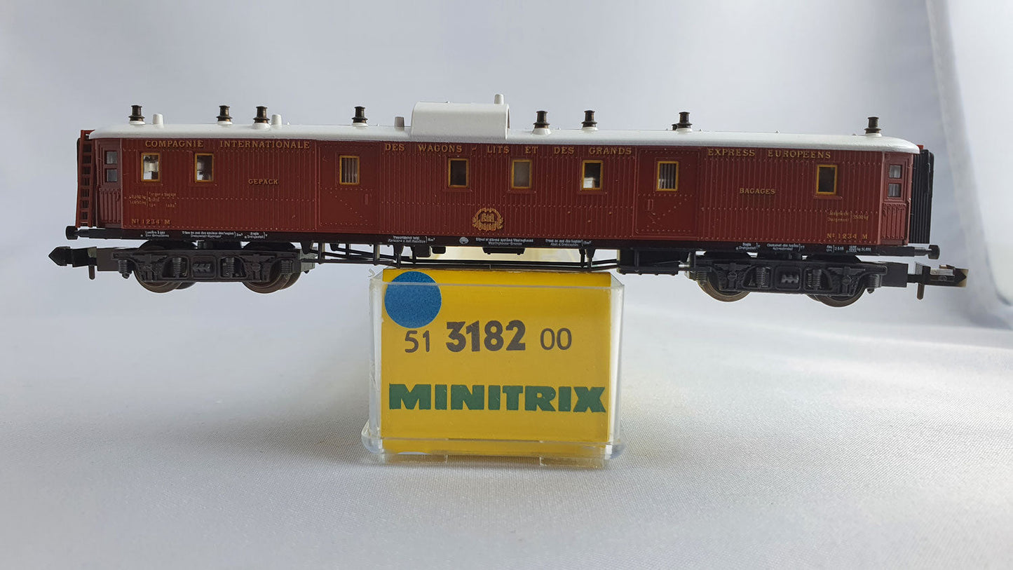 Minitrix 51 3182 00 CIWL Gepäckwagen mit Beleuchtung OVP (PR11)